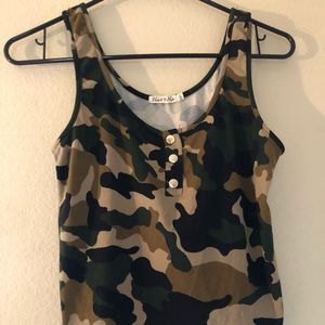 camo tank